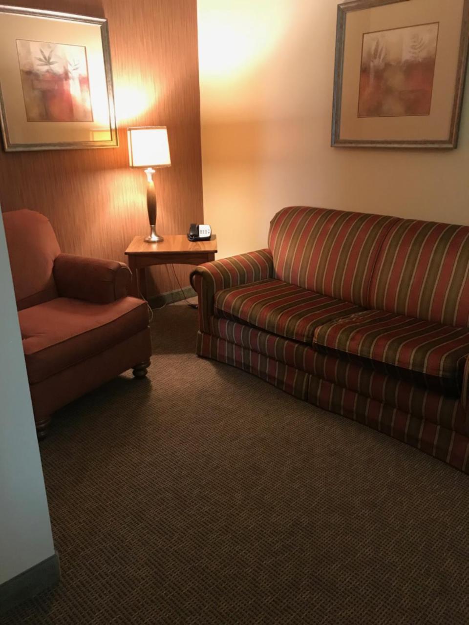 Randolph Inn And Suites Winchester Экстерьер фото